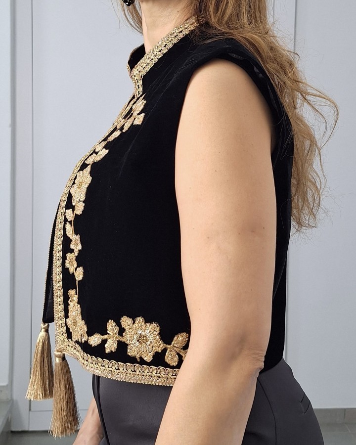 Veste Anissa Velours de Soie — Broderie Artisanale & Col Officier