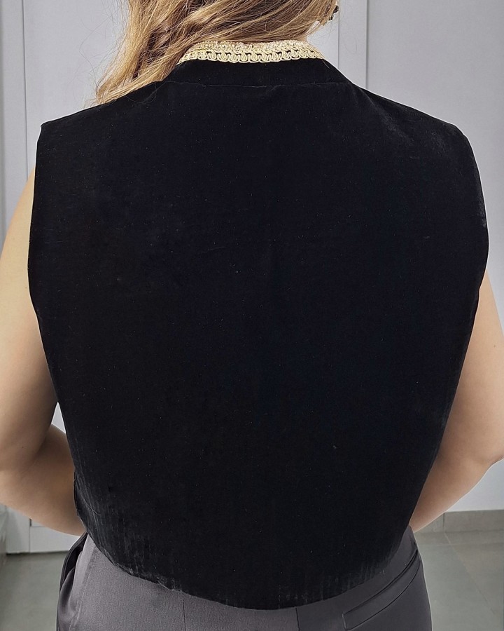 Veste Anissa Velours de Soie — Broderie Artisanale & Col Officier
