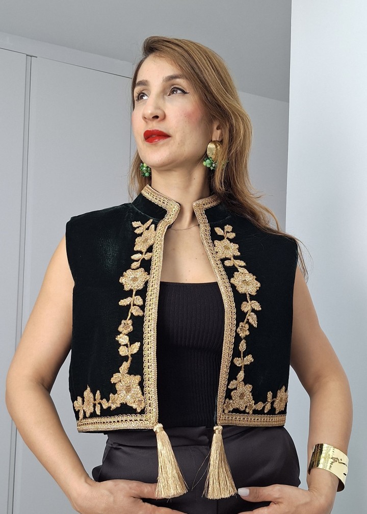 Farmla Anissa Velours Chic Col Officier Broderie Fleur