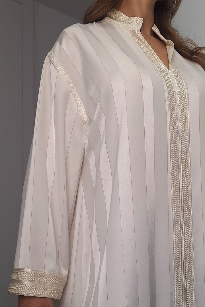 Robe Imen — Satin Fluide & Col Officier Signature