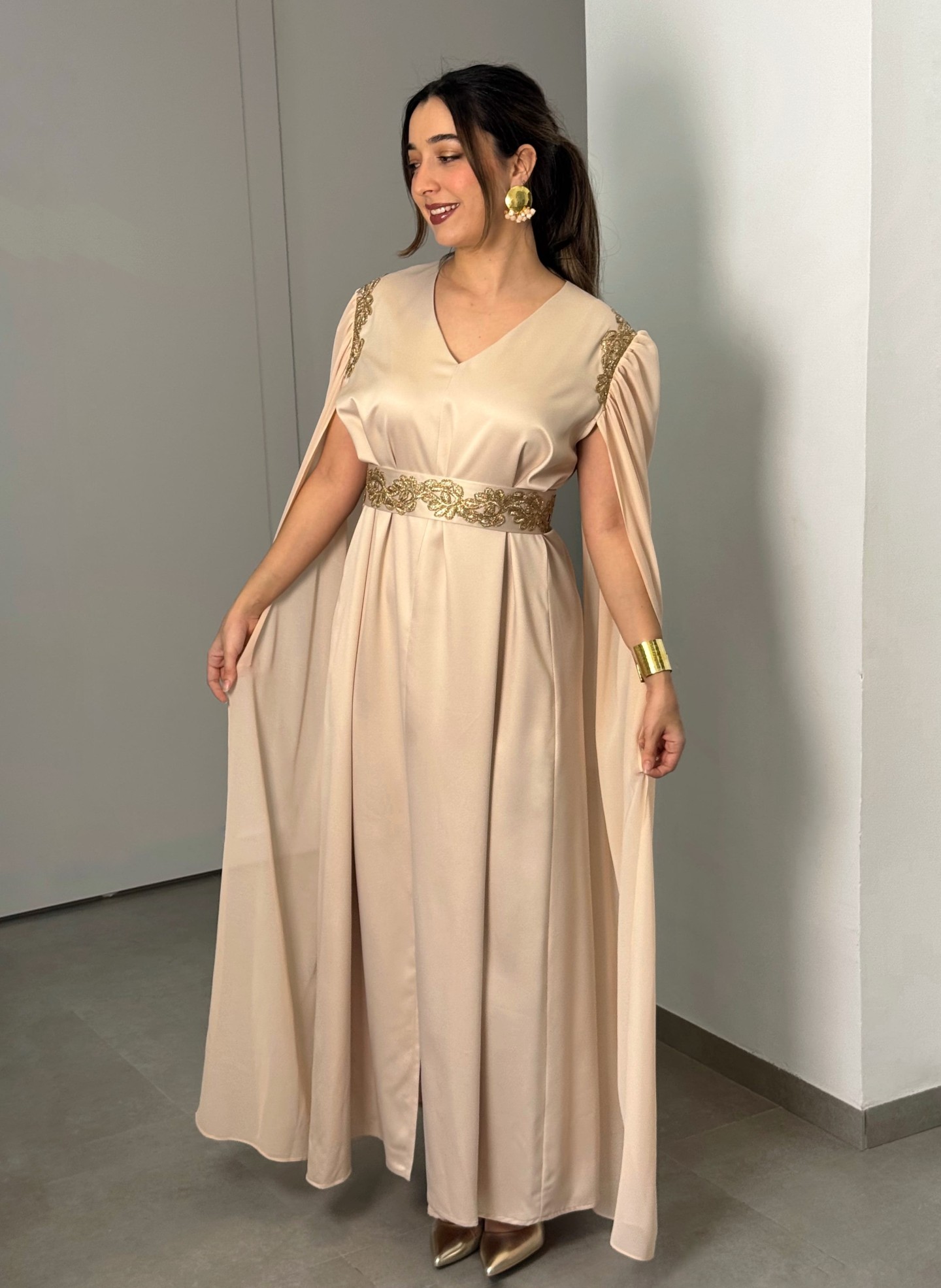 Robe Lina — Satin de Soie, Mousseline & Broderies Couture