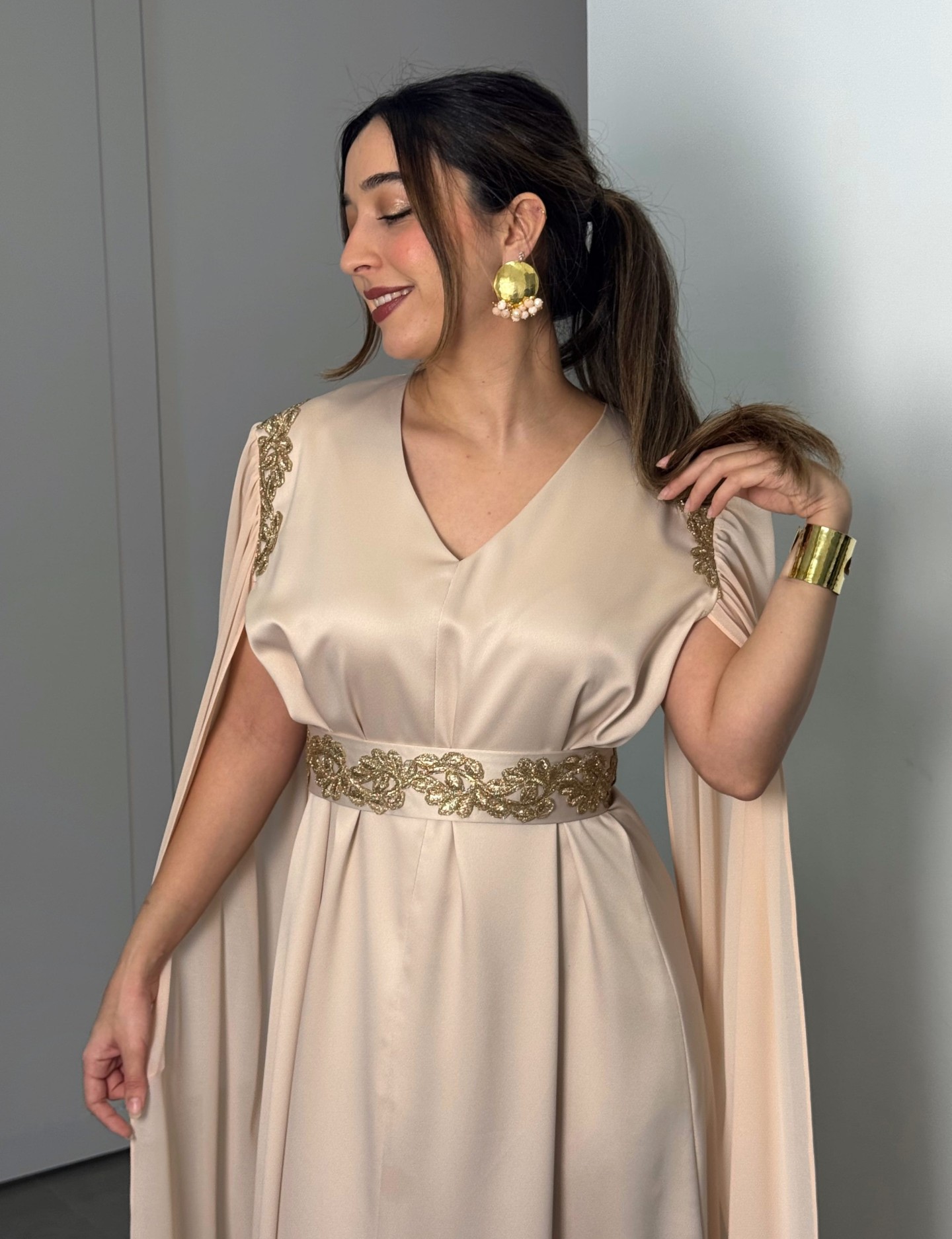 Robe Lina — Satin de Soie, Mousseline & Broderies Couture
