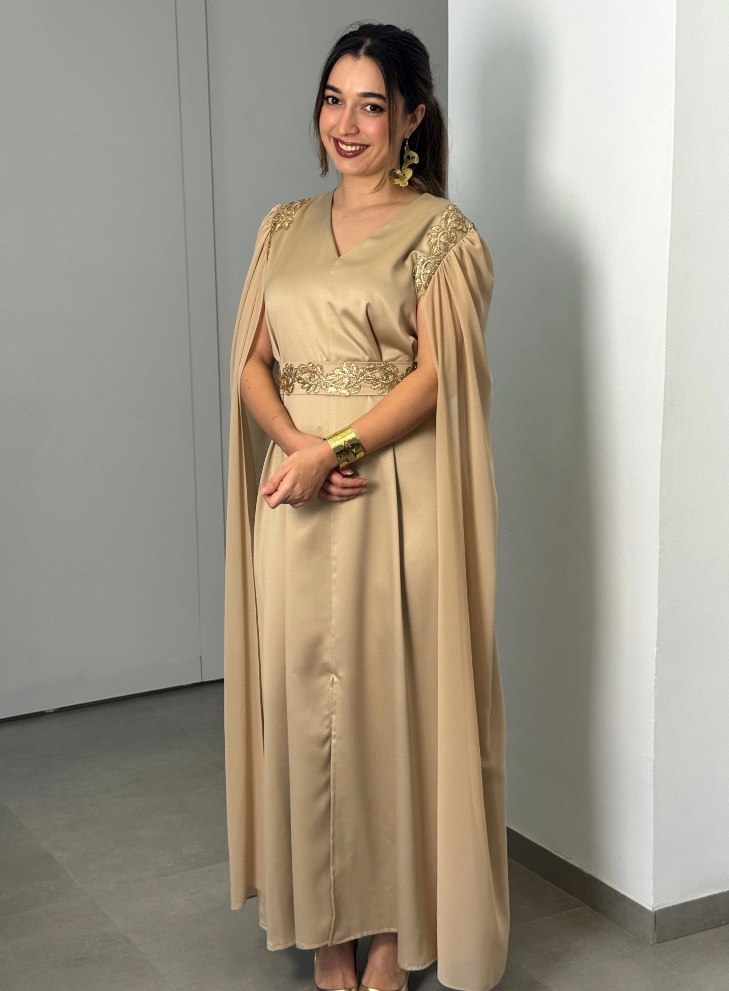 Robe Lina — Satin de Soie, Mousseline & Broderies Couture