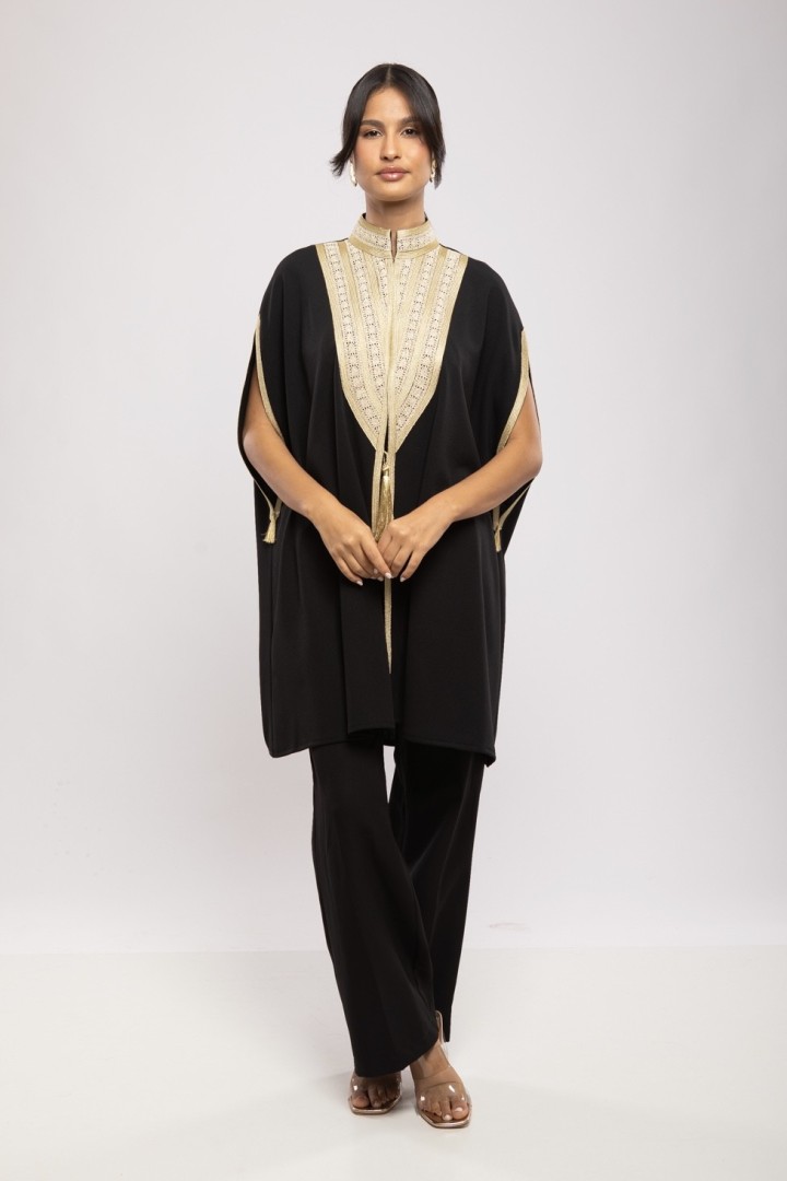 Cape Tounsia Crêpe Courte Évasée Bordure Traditionnelle Chic