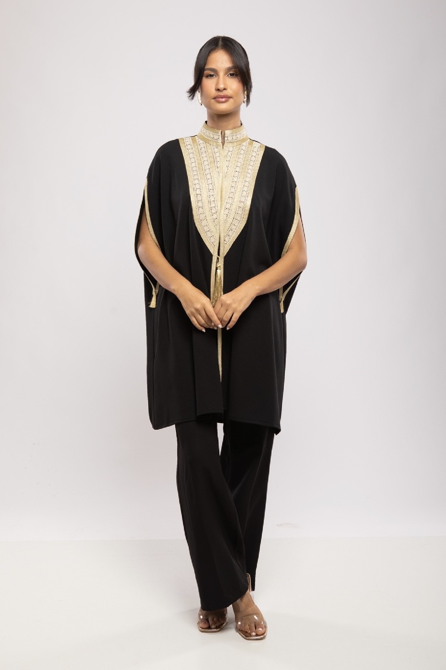 Cape Tounsia Crêpe Courte Évasée Bordure Traditionnelle Chic