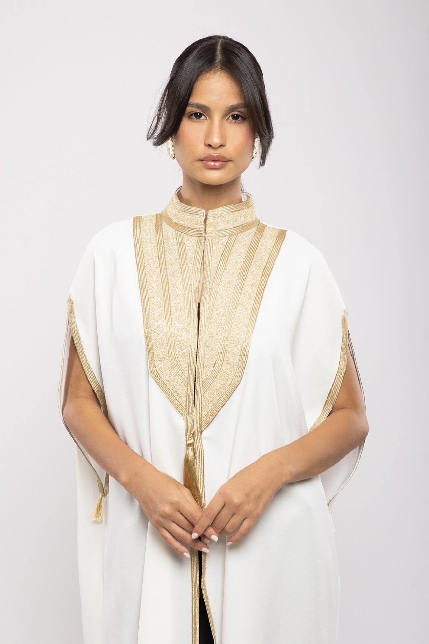 Cape Tounsia Crêpe Courte Évasée Bordure Traditionnelle Chic