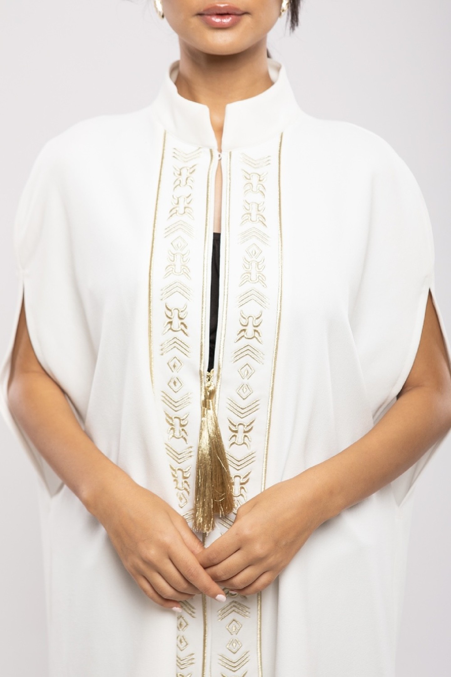 Cape Amira Crêpe Courte Évasée Bordure Berbère Chic