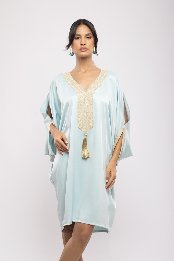 Jebba Héla Satin de Soie Courte Papillon Broderie Chic