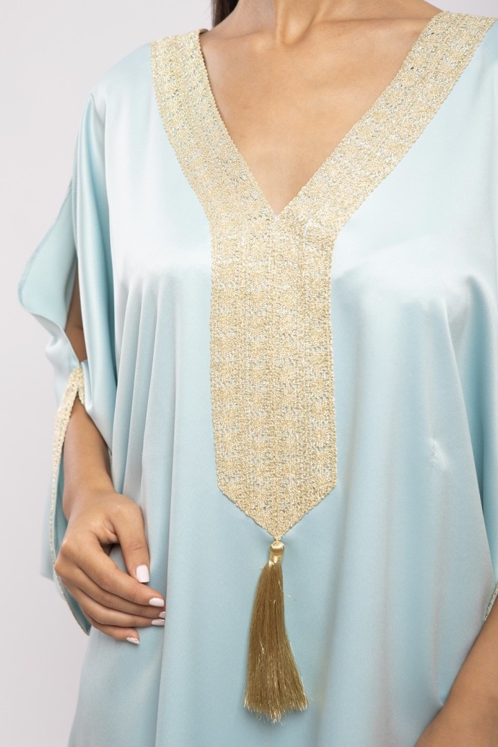 Jebba Héla Satin de Soie Courte Papillon Broderie Chic