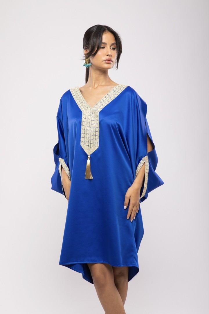 Jebba Héla Satin de Soie Courte Papillon Broderie Chic