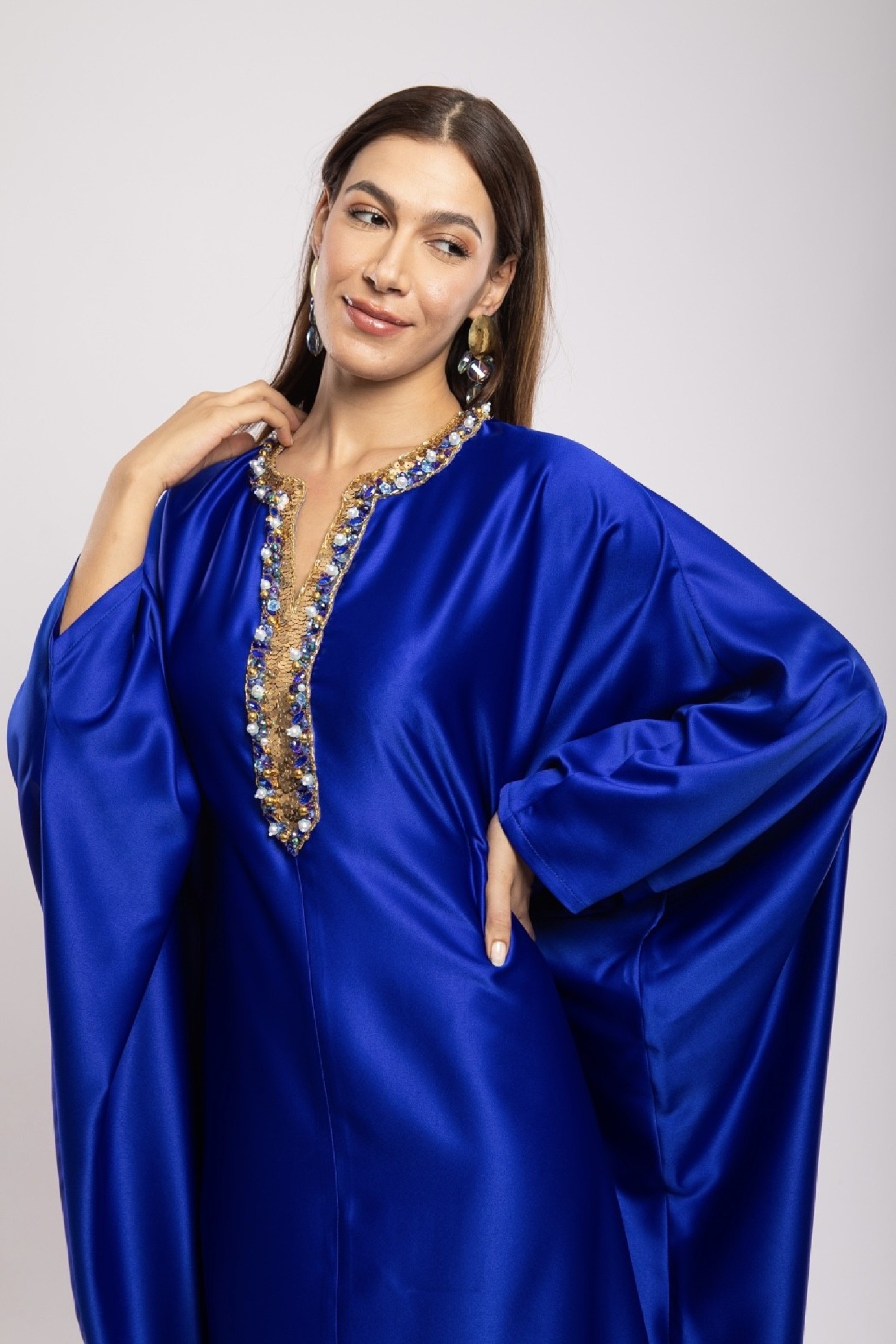 Robe Asma — Cristaux Sertis & Satin de Soie de Créateur