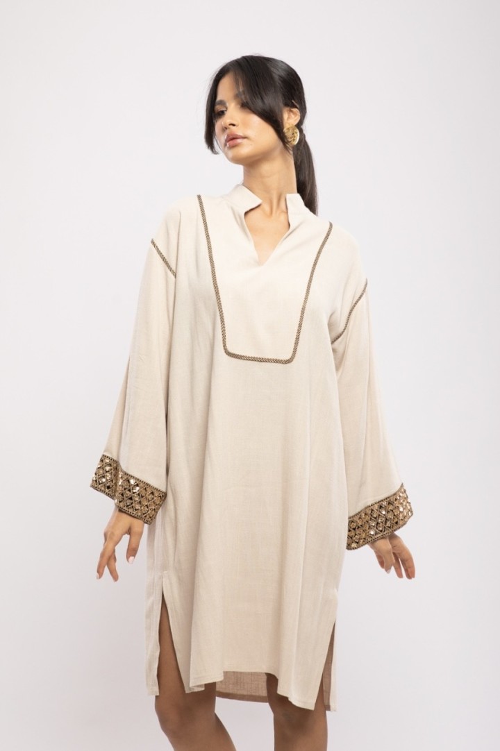 Robe Safa — Lin & Coton Premium avec Broderies Poignets