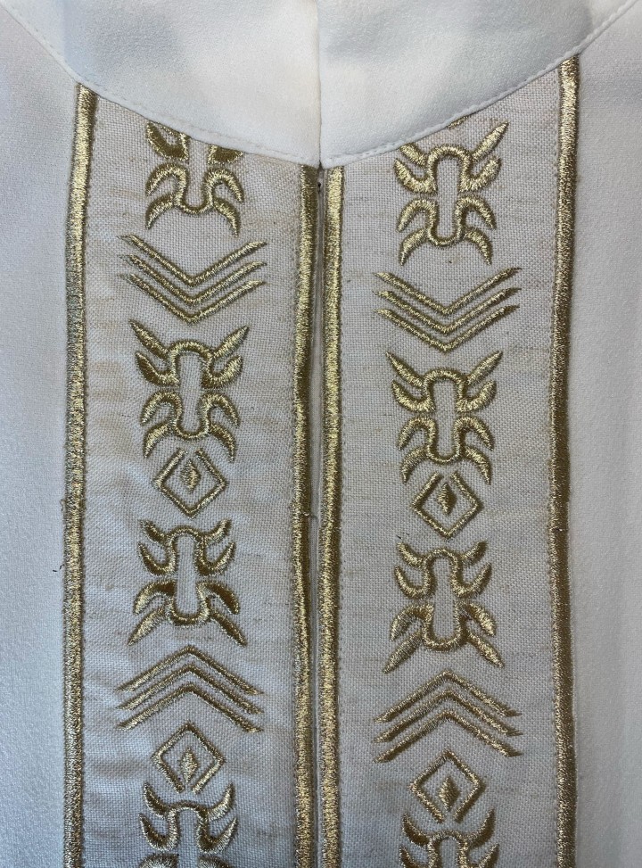 Cape Amira Crêpe Courte Évasée Bordure Berbère Chic