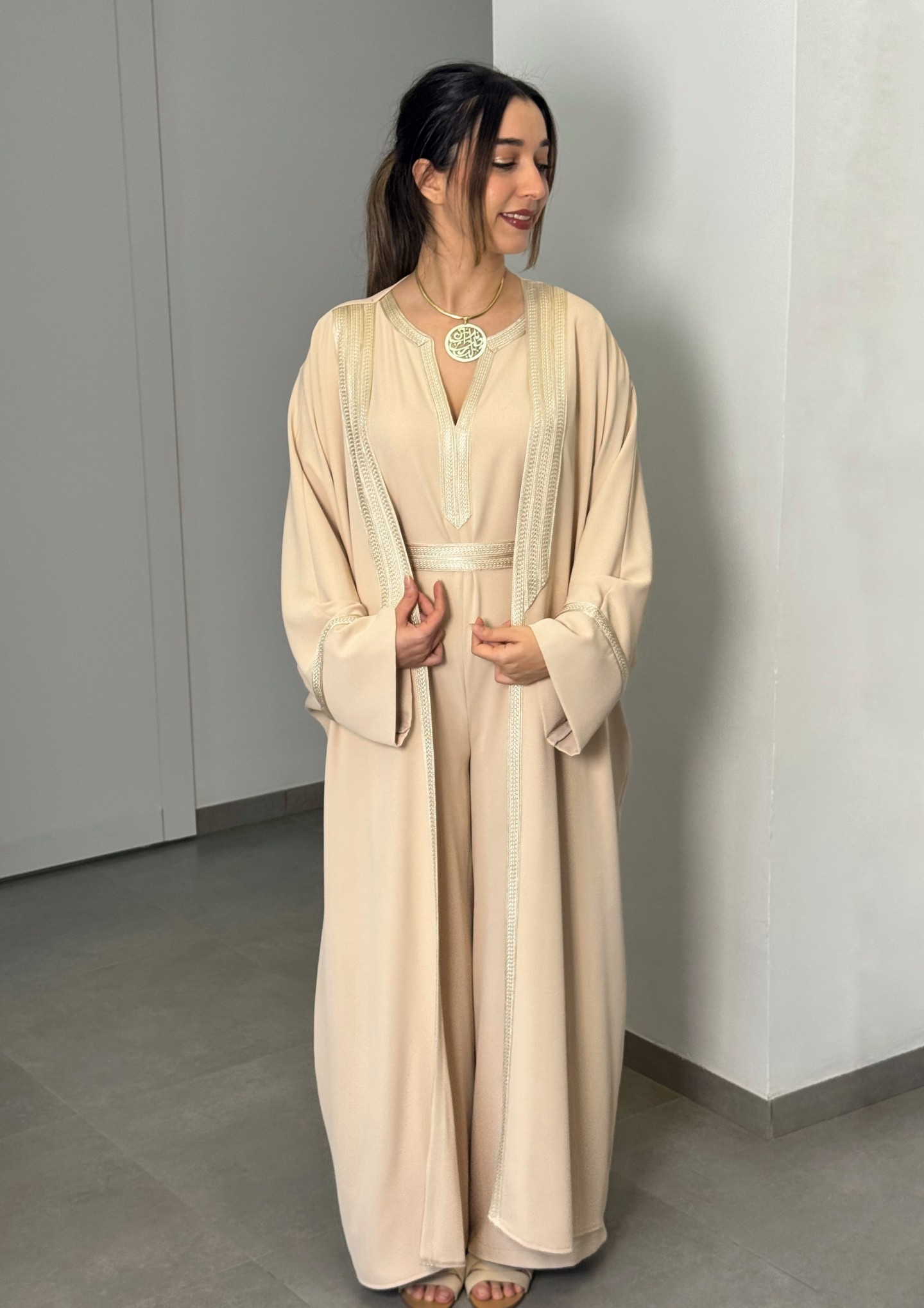 Ensemble Wissem Crêpe Fluide Abaya & Combinaison Chic