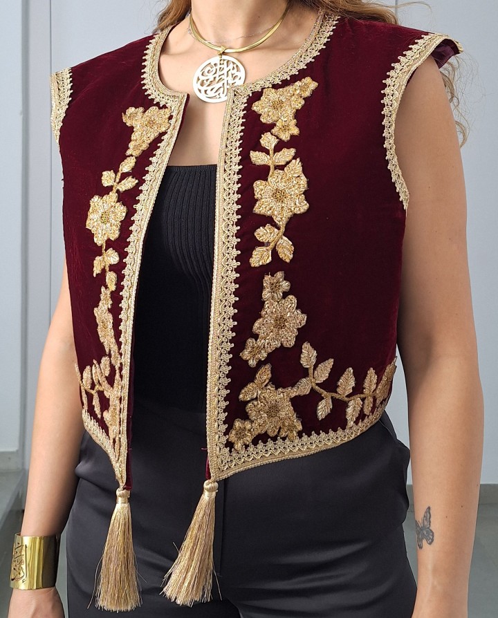 Veste Ines Velours — Épaules Structurées & Broderie de Luxe